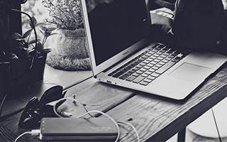 热点:在线炒股配资选择配资-上期所原油期货夜盘收涨0.83%